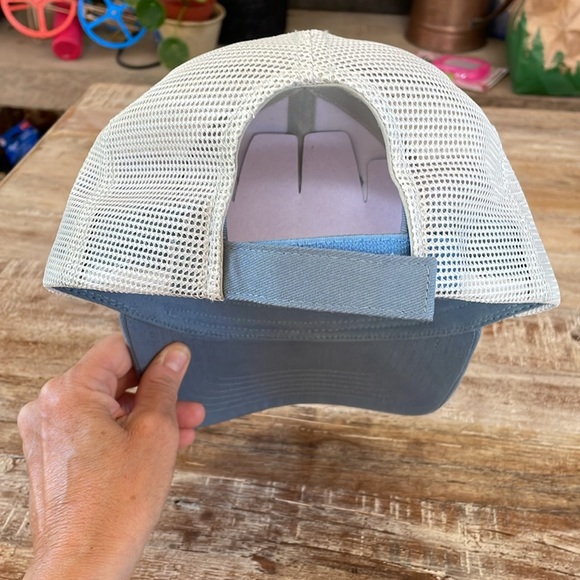 NWOT Maui Jim trucker hat - Picture 4 of 5